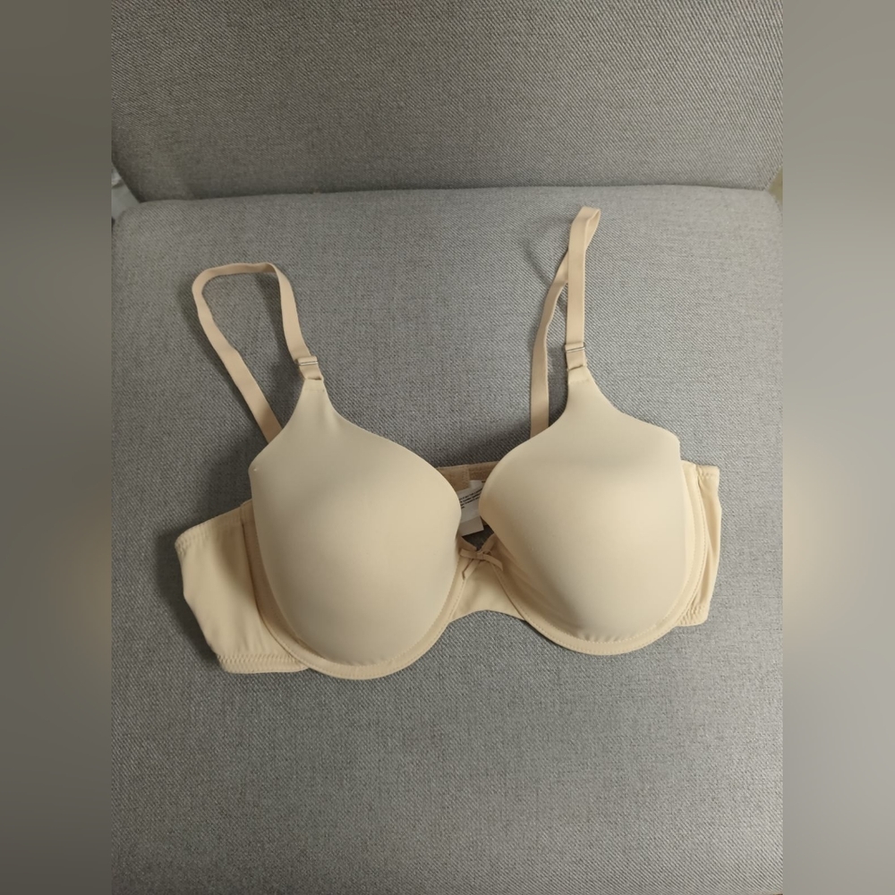 Creme Bra(Never Worn, New Condition)
